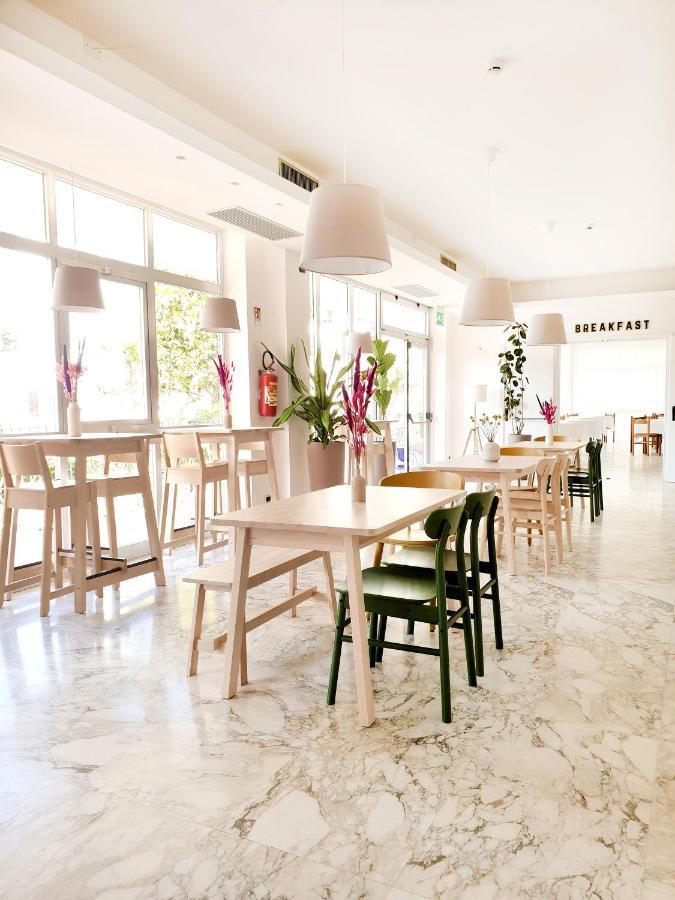 Hotel Blumen San Benedetto del Tronto Exterior photo